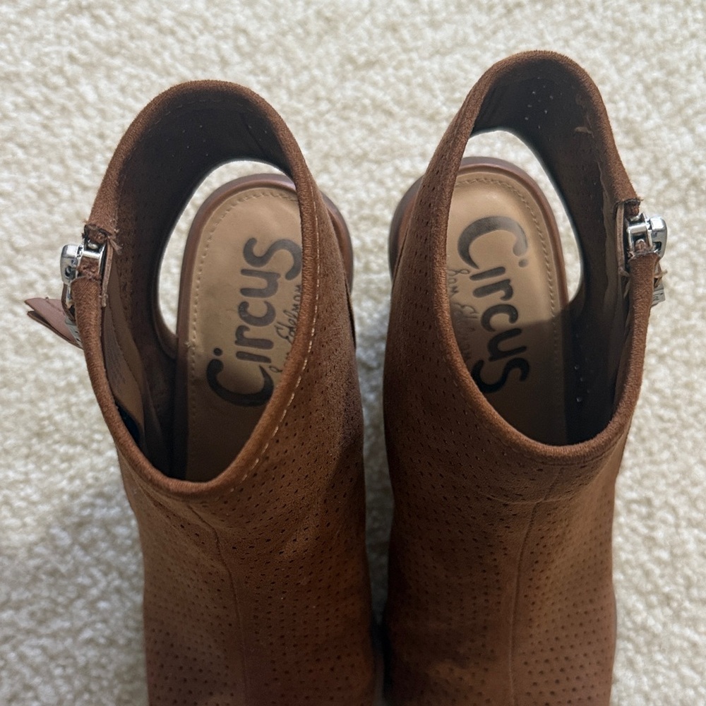 Circus by Sam Edelman Brown and Tan Heeled Boots - Picture 3 of 6
